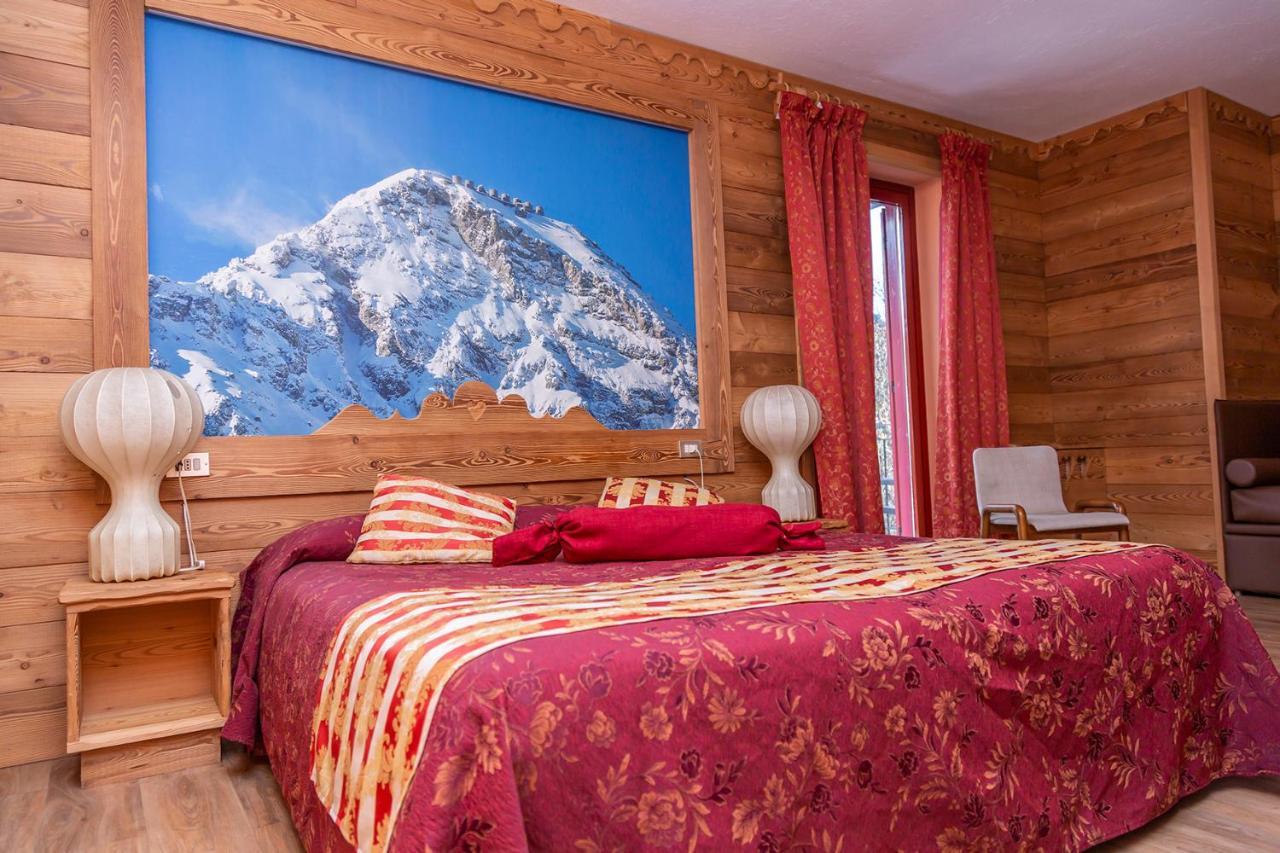 Hotel Chaberton チェザーナ・トリネーゼ エクステリア 写真